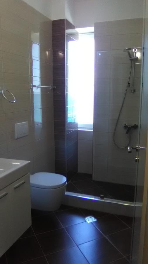 Aler Holiday Inn Sarande Exterior photo